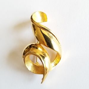 Vintage looped ribbon brooch by LIA gold tone squiggle curly pin